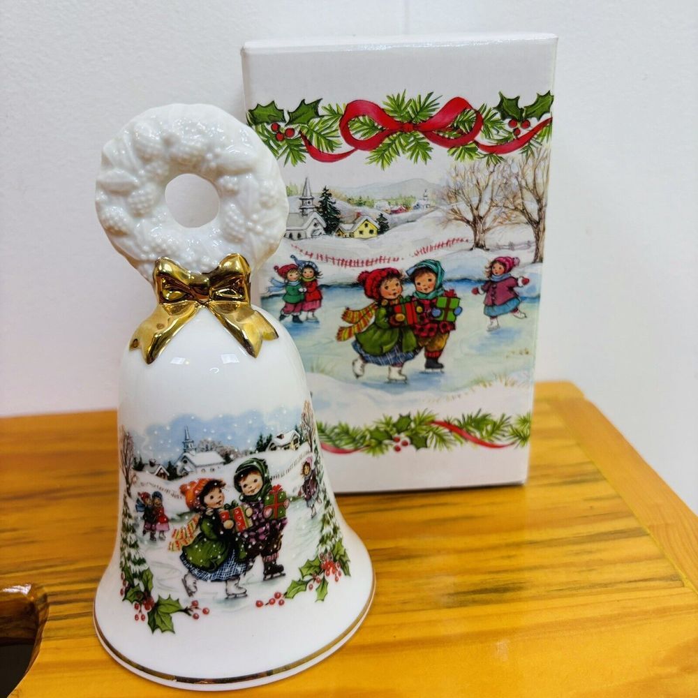 Vintage 1986 Avon Christmas Winter Bell in Box Children Ice Skating Holiday -NEW
